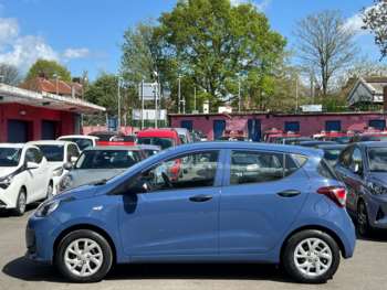 Used Hyundai i10 2017 for sale - 74392531: Photo