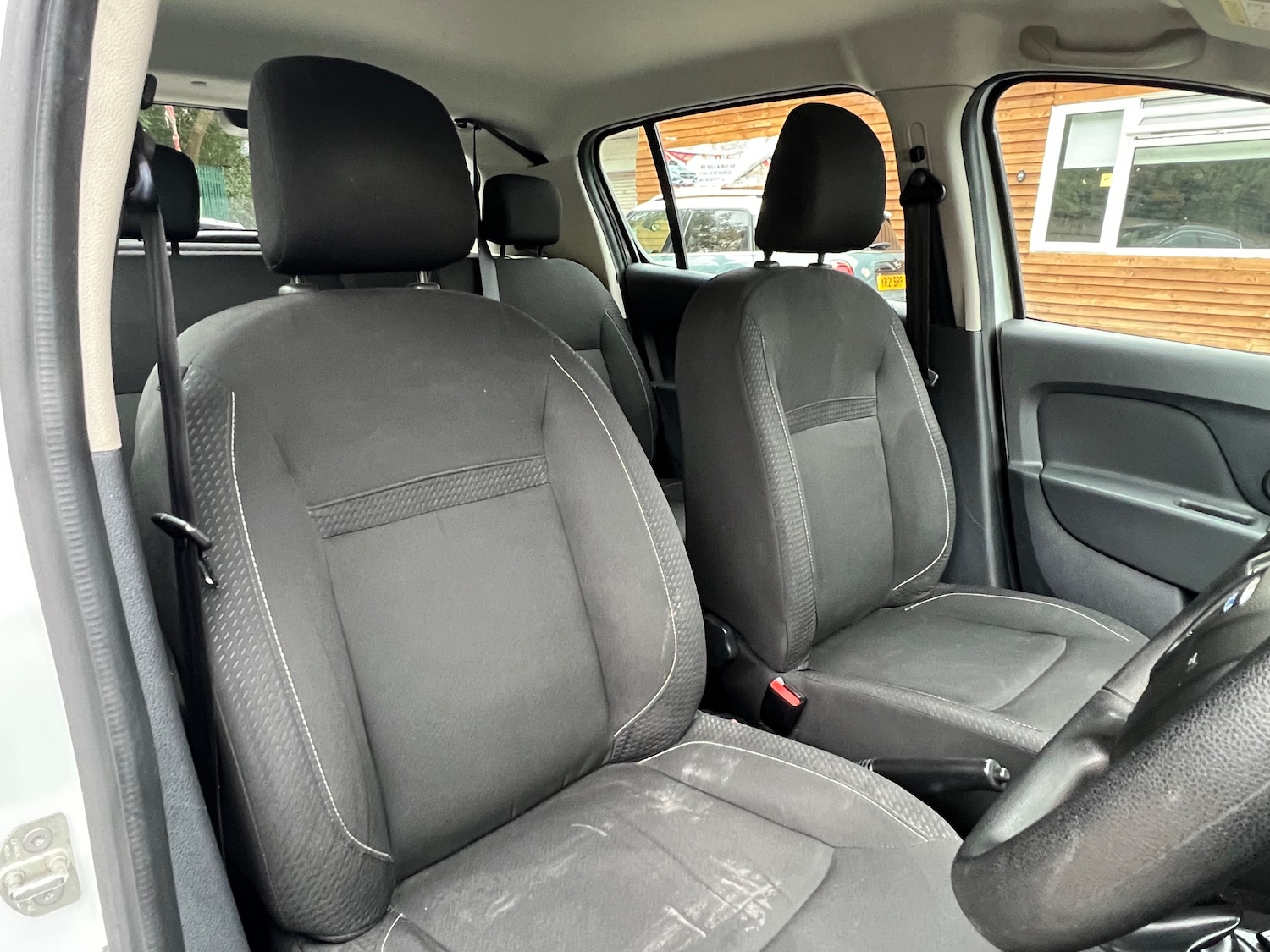 Used Dacia Sandero 2018 for sale - 76305275: Photo 10