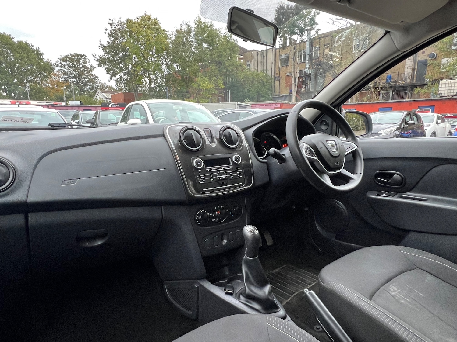 Used Dacia Sandero 2018 for sale - 76305275: Photo 15