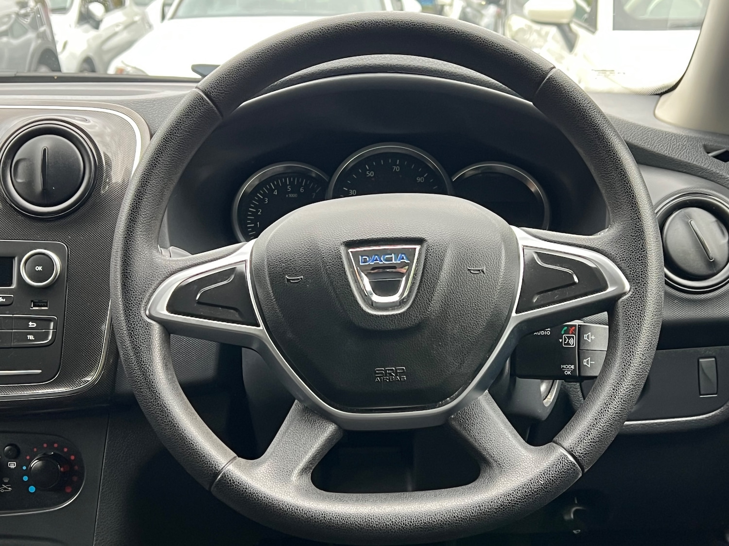 Used Dacia Sandero 2018 for sale - 76305275: Photo 19
