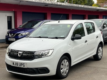 Used Dacia Sandero 2018 for sale - 76305275: Photo