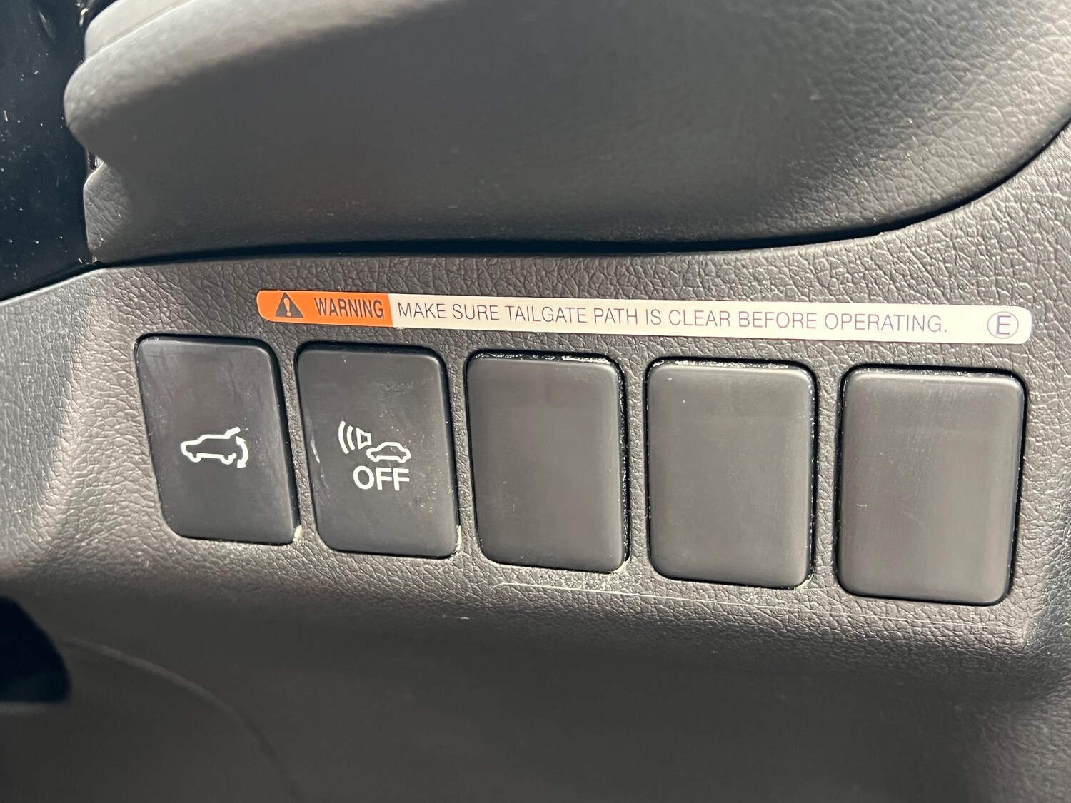 Used Mitsubishi Outlander for sale - 77570921: Photo 35