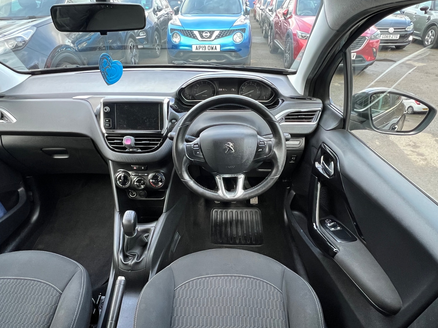 Used Peugeot 208 2018 for sale - 77394209: Photo 18