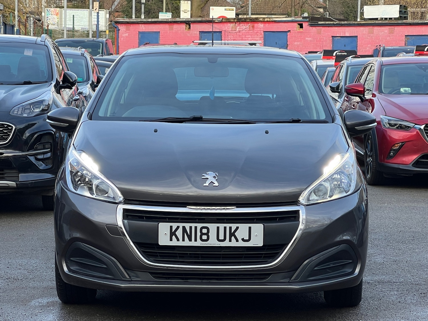 Used Peugeot 208 2018 for sale - 77394209: Photo 2