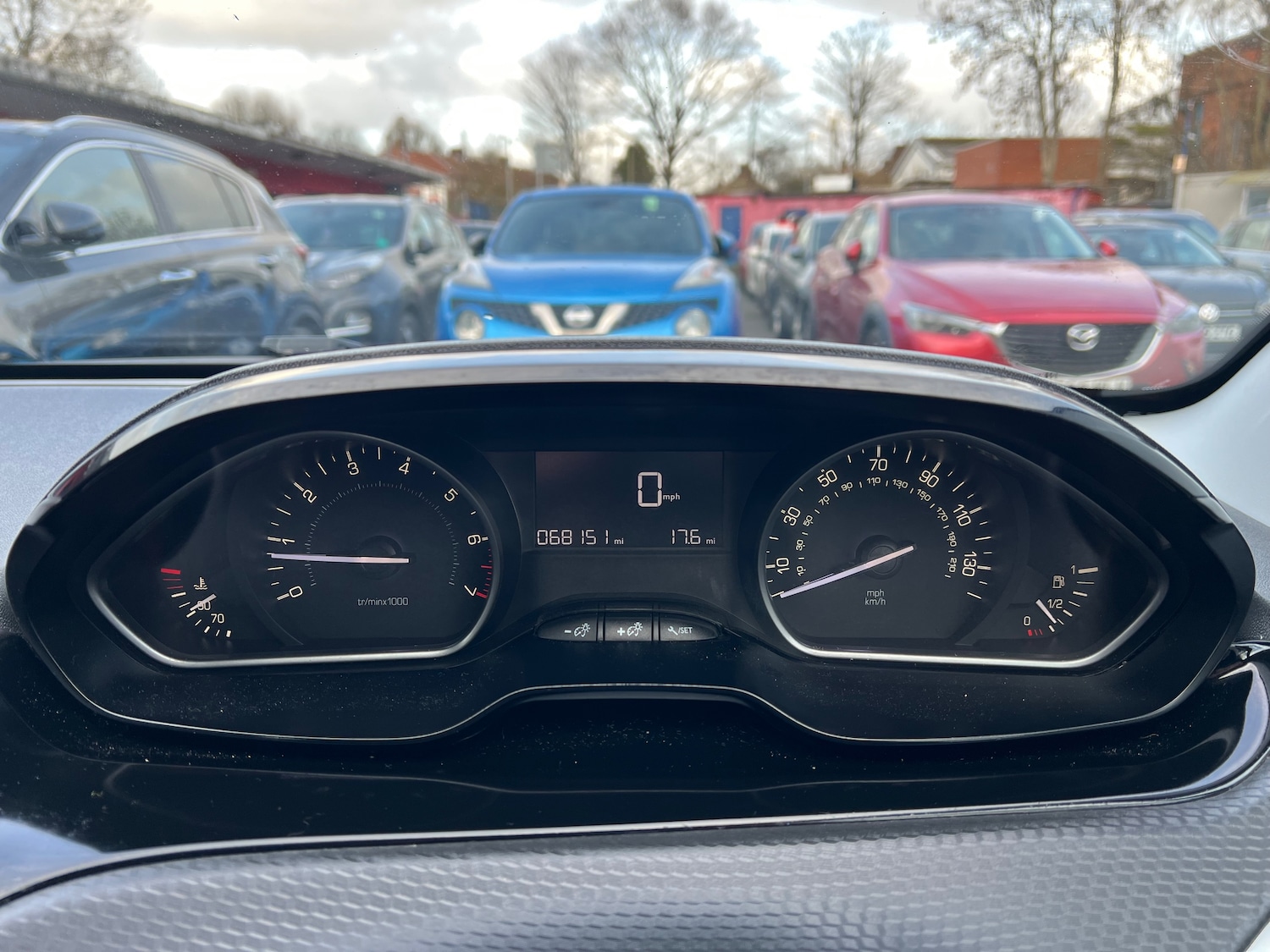 Used Peugeot 208 2018 for sale - 77394209: Photo 22