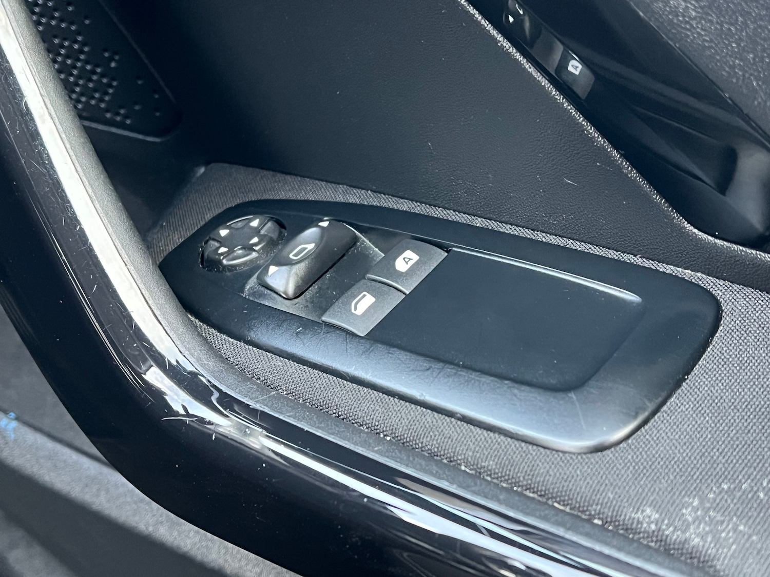 Used Peugeot 208 2018 for sale - 77394209: Photo 33