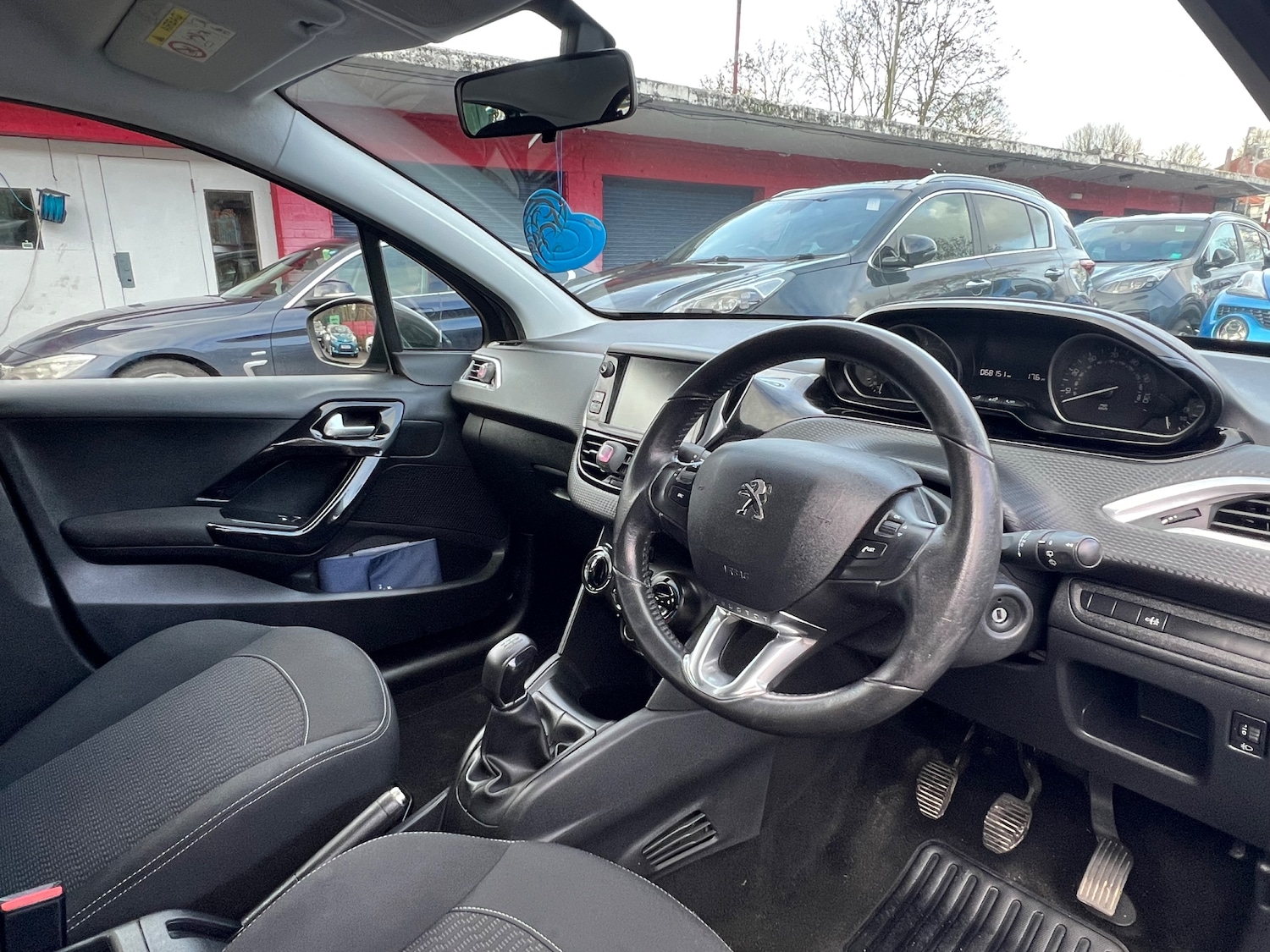 Used Peugeot 208 2018 for sale - 77394209: Photo 9