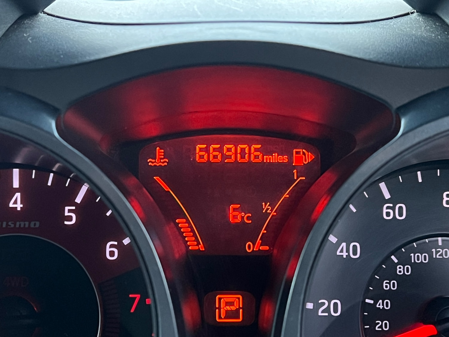 Used Nissan Juke 2014 for sale - 76711943: Photo 23