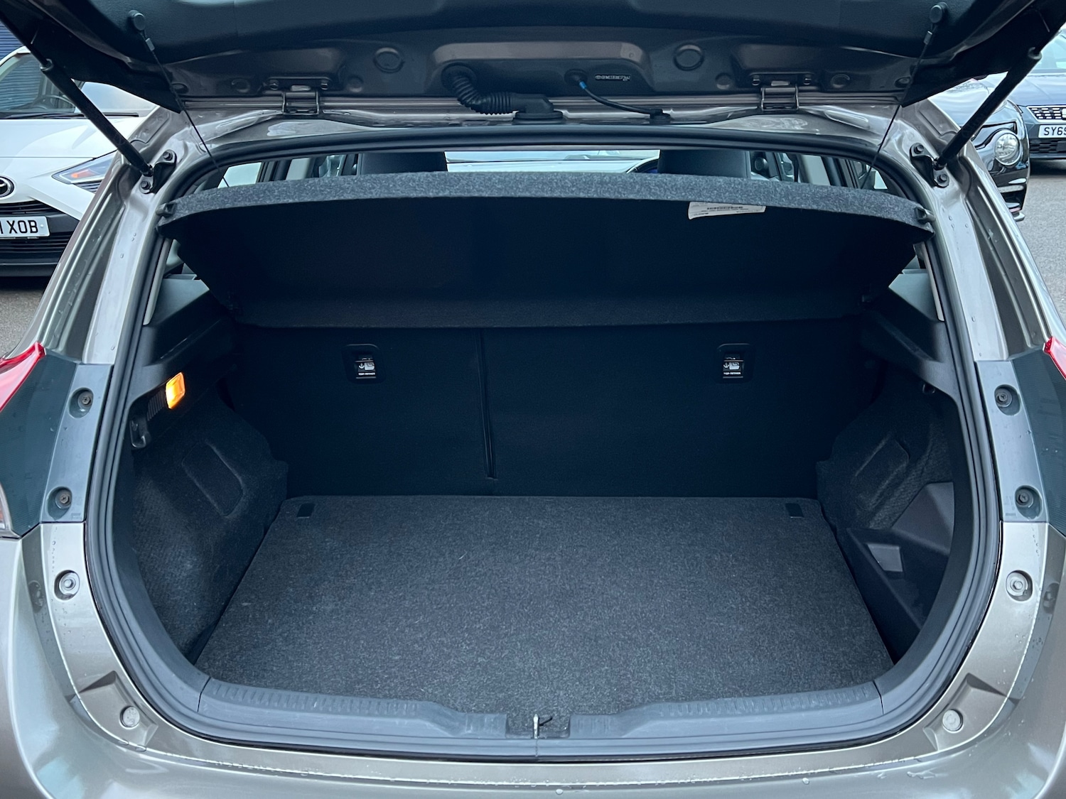 Used Toyota Auris 2017 for sale - 76685521: Photo 12