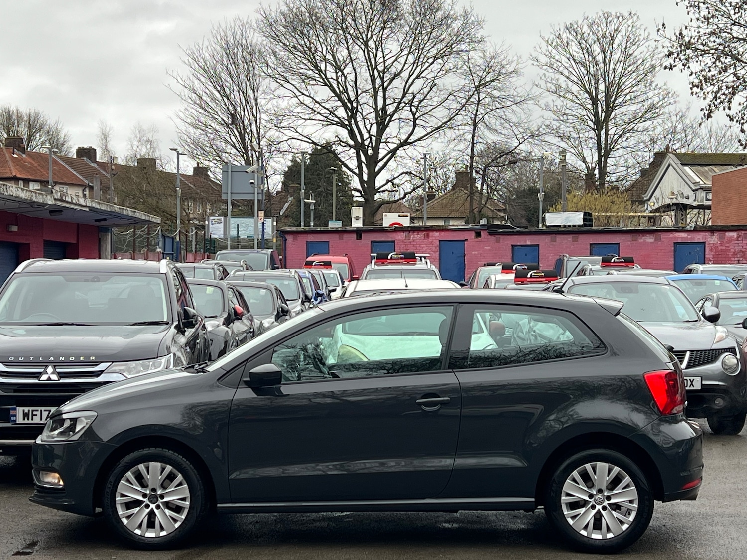 Used Volkswagen Polo 2014 for sale - 77520097: Photo 4