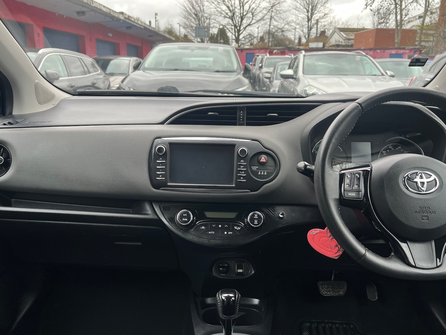 Used Toyota Yaris 2018 for sale - 77641794: Photo 22