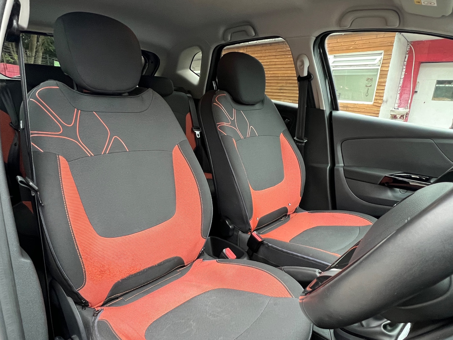 Used Renault Captur 2017 for sale - 76273653: Photo 10