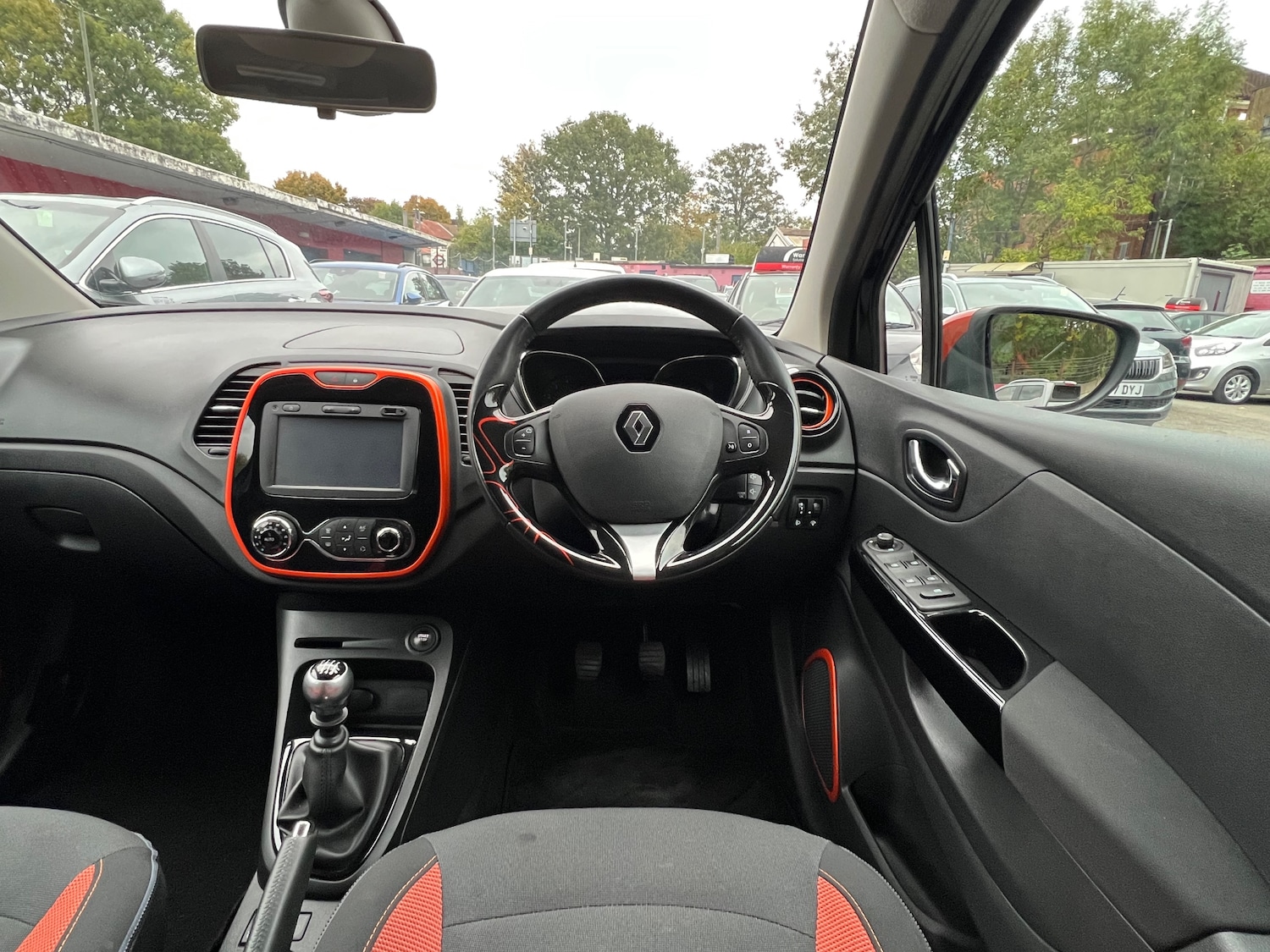 Used Renault Captur 2017 for sale - 76273653: Photo 18