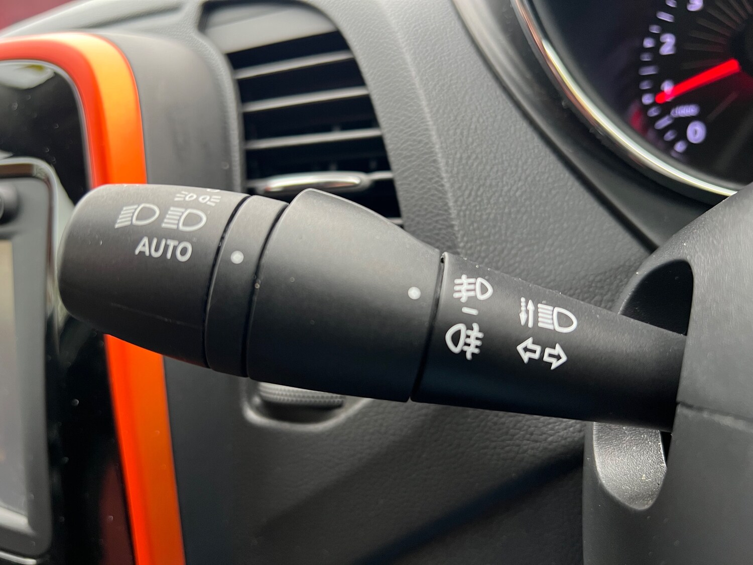 Used Renault Captur 2017 for sale - 76273653: Photo 35