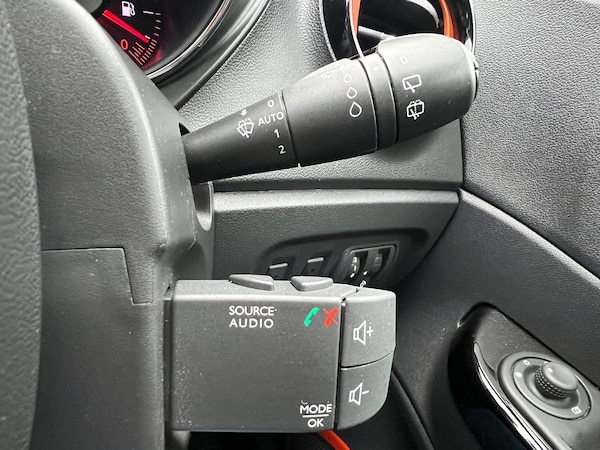 Used Renault Captur 2017 for sale - 76273653: Photo 36