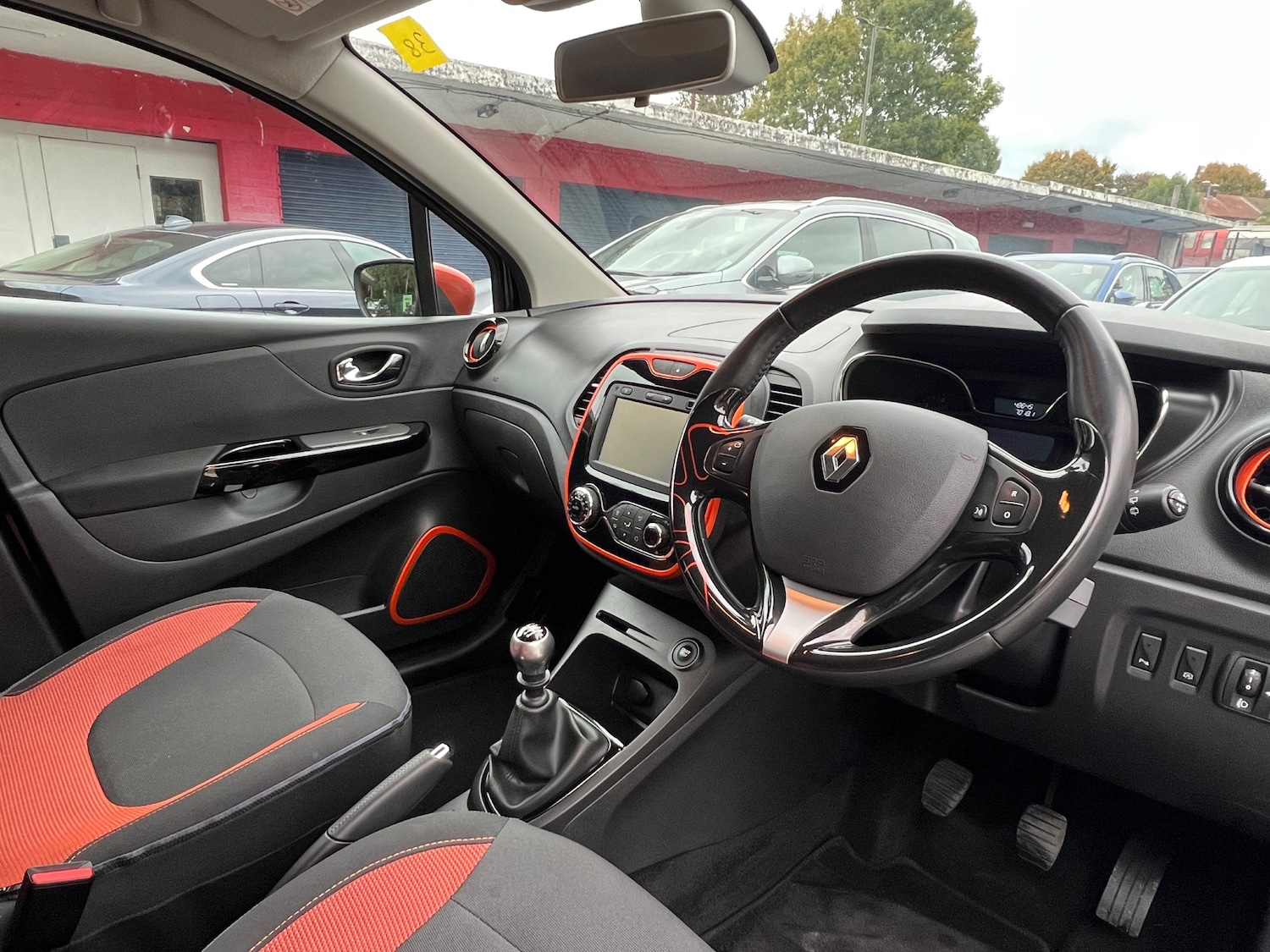 Used Renault Captur 2017 for sale - 76273653: Photo 9