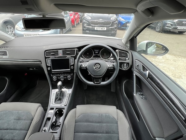 Used Volkswagen Golf 2014 for sale - 74858622: Photo 17