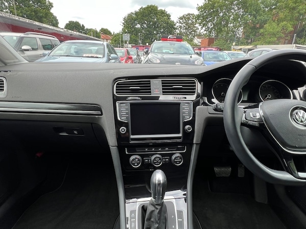 Used Volkswagen Golf 2014 for sale - 74858622: Photo 24