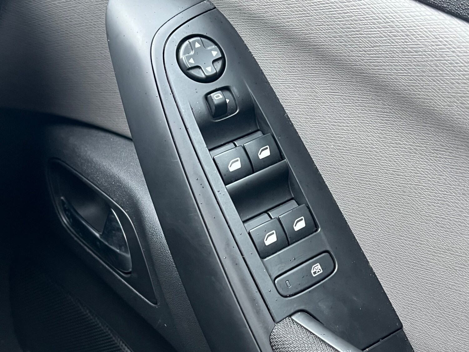 Used Citroen C4 Picasso 2016 for sale - 76883959: Photo 30