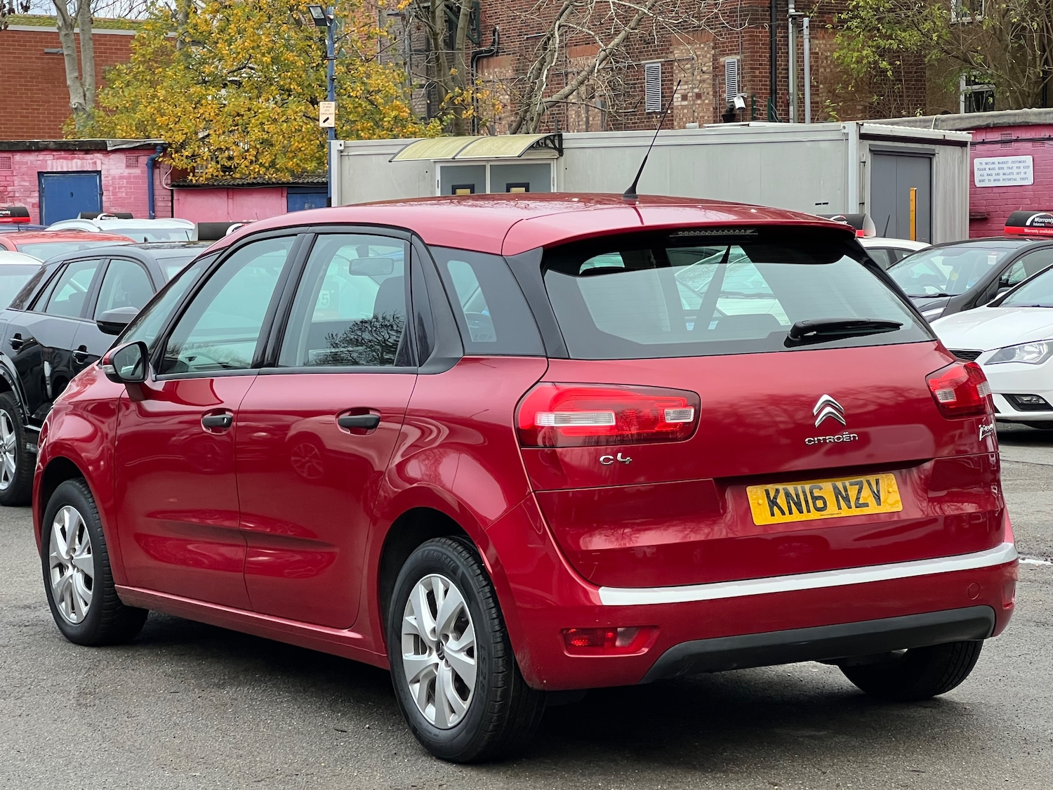 Used Citroen C4 Picasso 2016 for sale - 76883959: Photo 5