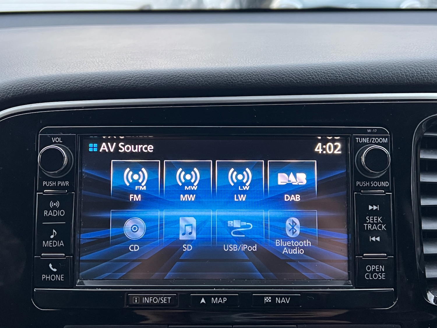 Used Mitsubishi Outlander 2017 for sale - 76480762: Photo 30