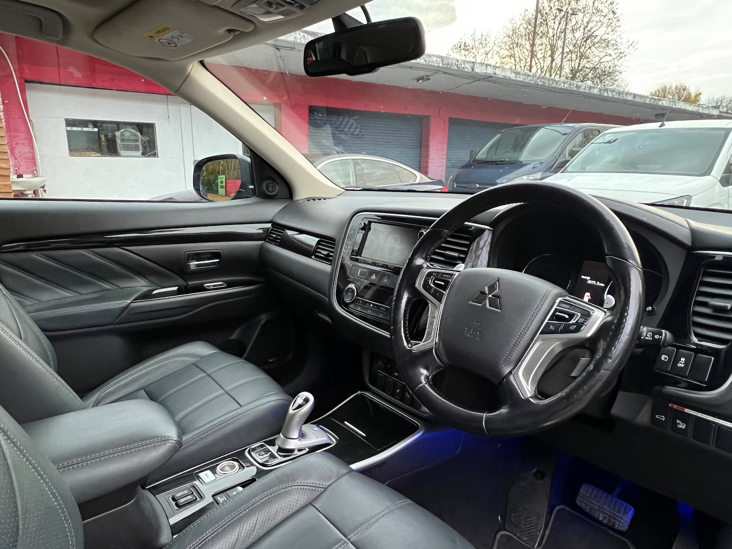 Used Mitsubishi Outlander 2017 for sale - 76480762: Photo 9