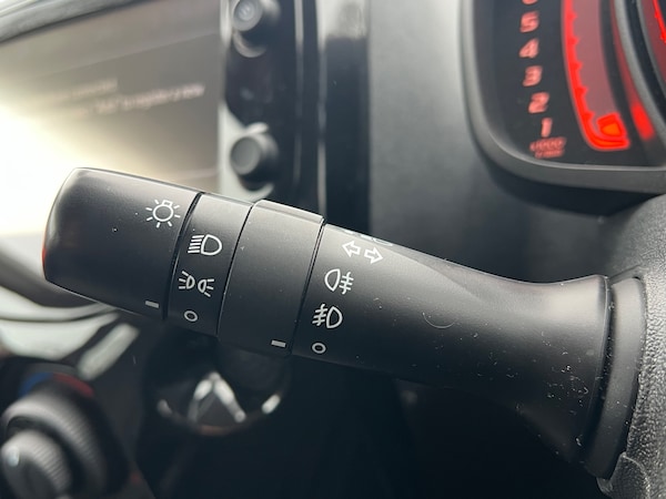 Used Toyota AYGO 2015 for sale - 74155518: Photo 35