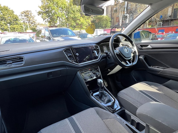 Used Volkswagen T-Roc 2019 for sale - 76030247: Photo 15