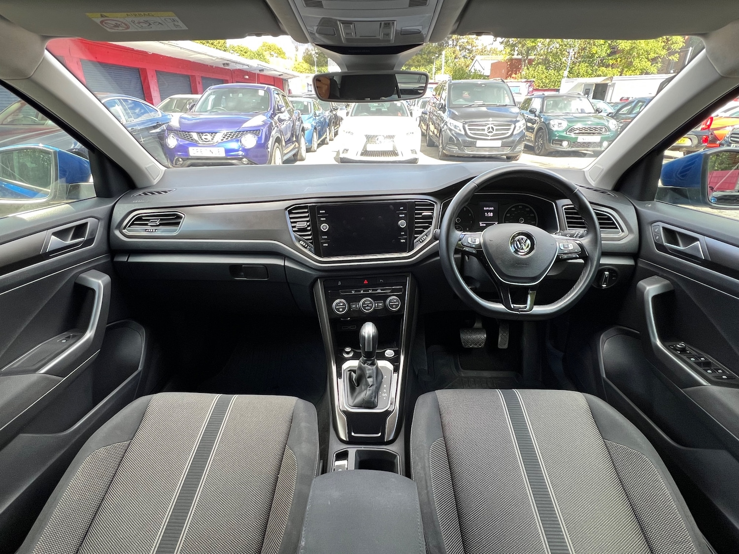 Used Volkswagen T-Roc 2019 for sale - 76030247: Photo 16