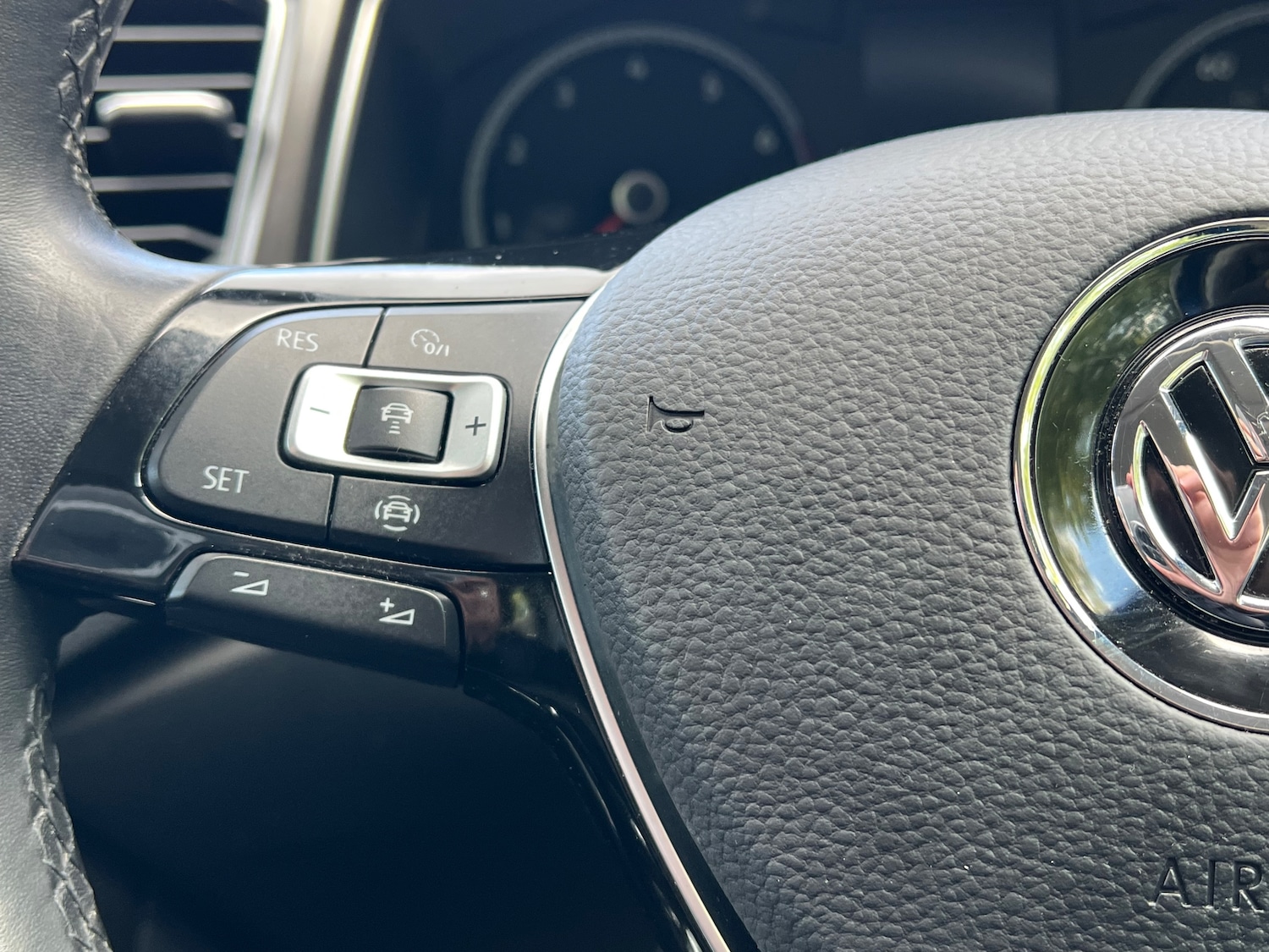 Used Volkswagen T-Roc 2019 for sale - 76030247: Photo 20