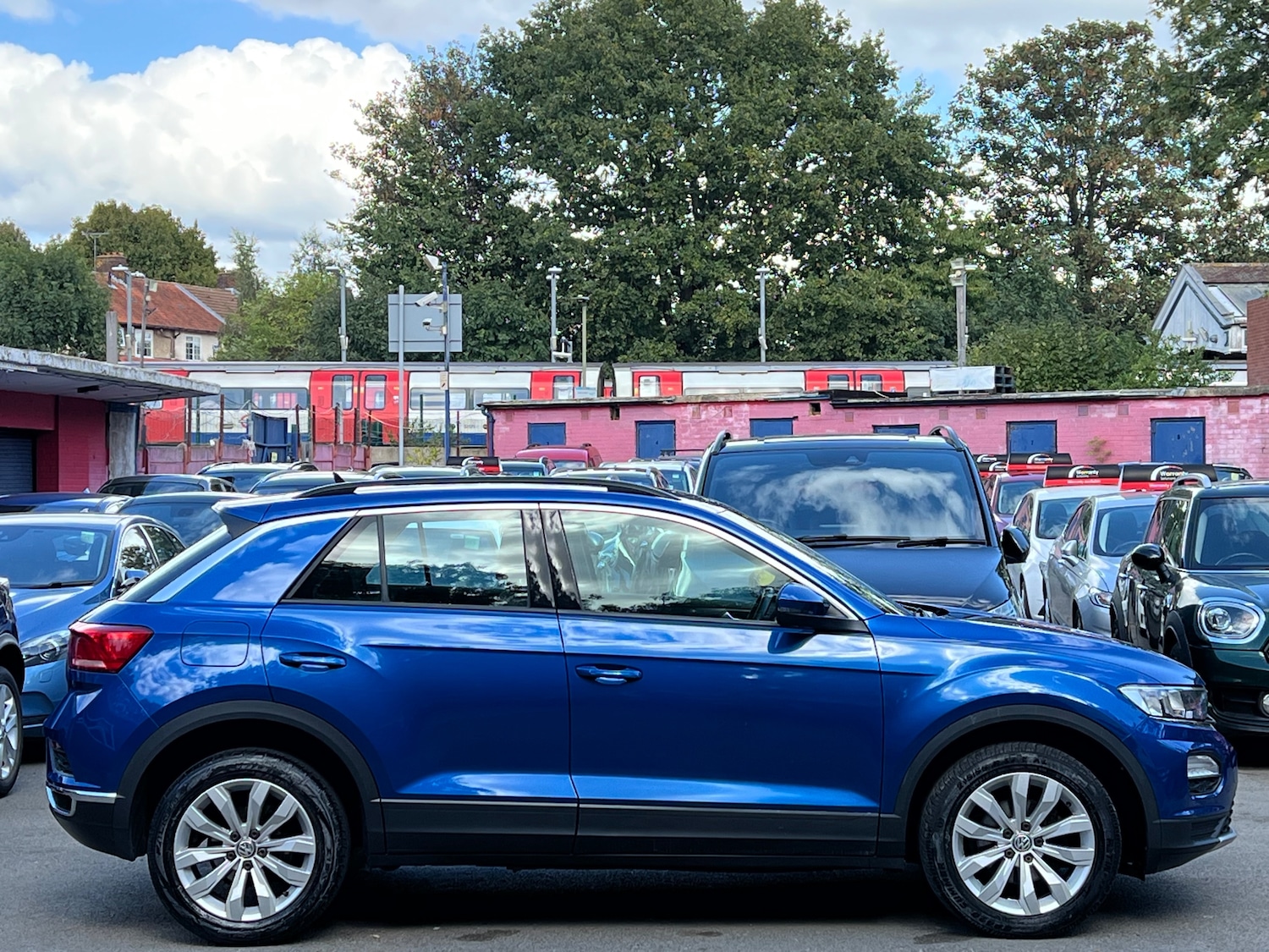 Used Volkswagen T-Roc 2019 for sale - 76030247: Photo 8