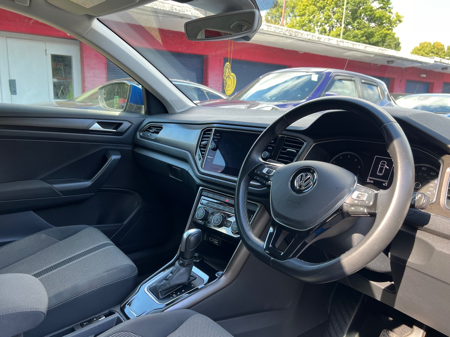 Used Volkswagen T-Roc 2019 for sale - 76030247: Photo 9