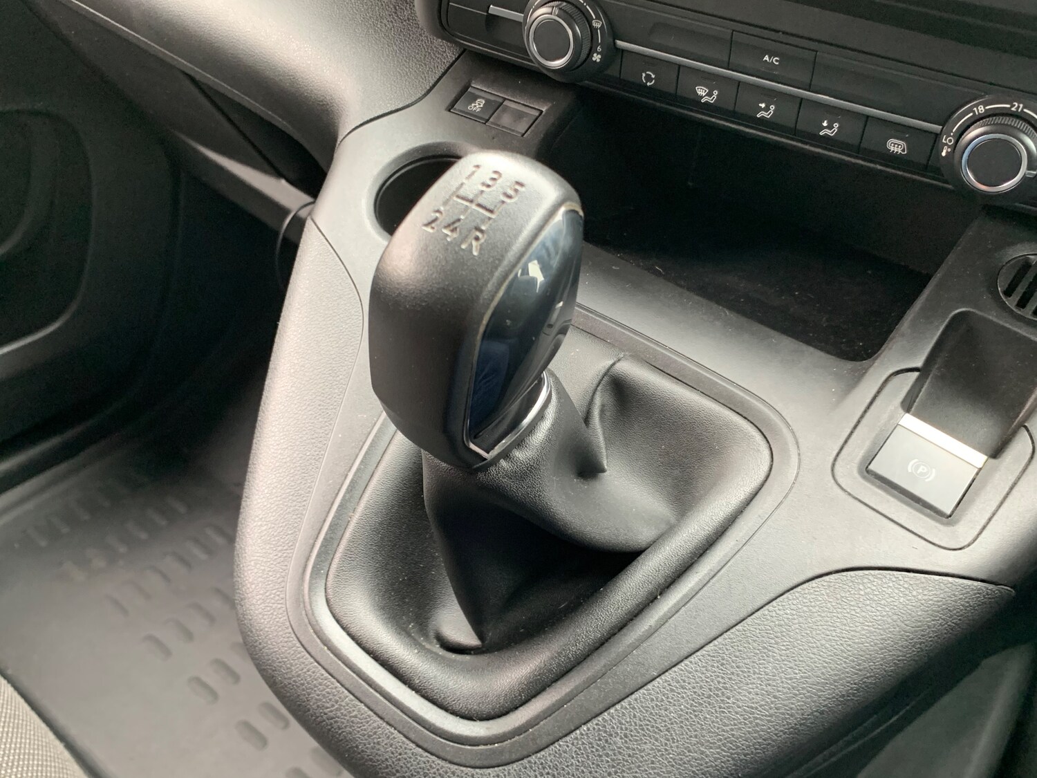 Vehicle 28