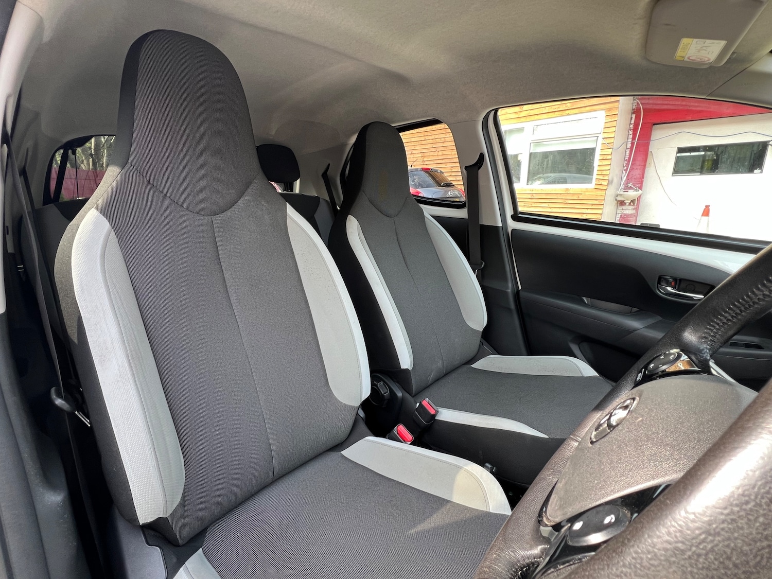 Used Toyota AYGO 2018 for sale - 77989845: Photo 10