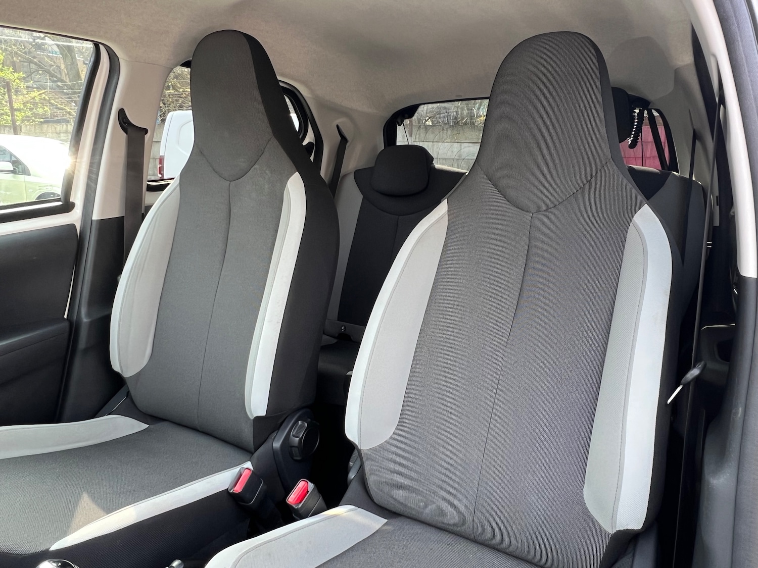 Used Toyota AYGO 2018 for sale - 77989845: Photo 14