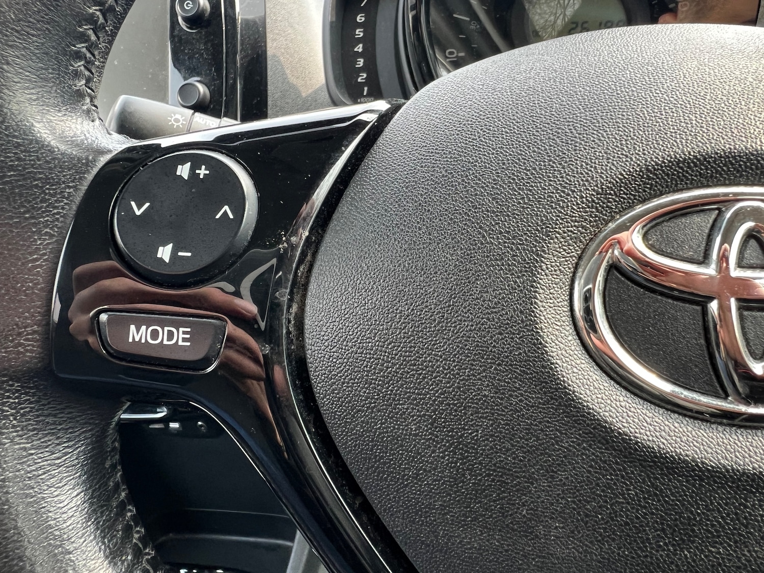 Used Toyota AYGO 2018 for sale - 77989845: Photo 19