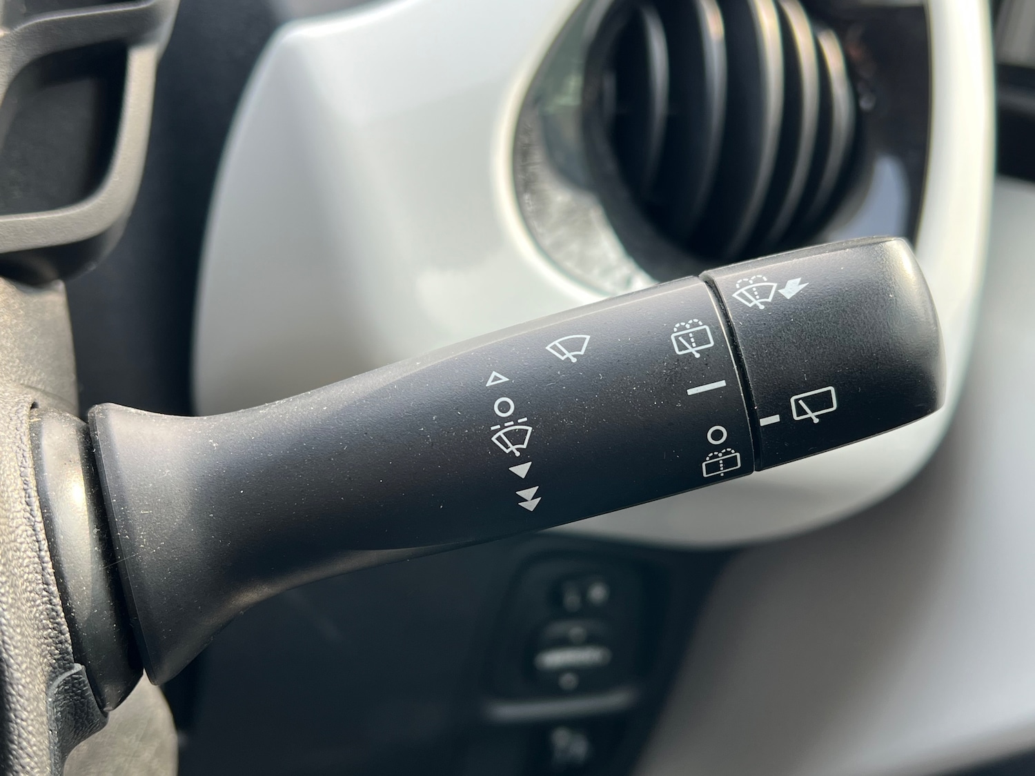 Used Toyota AYGO 2018 for sale - 77989845: Photo 31