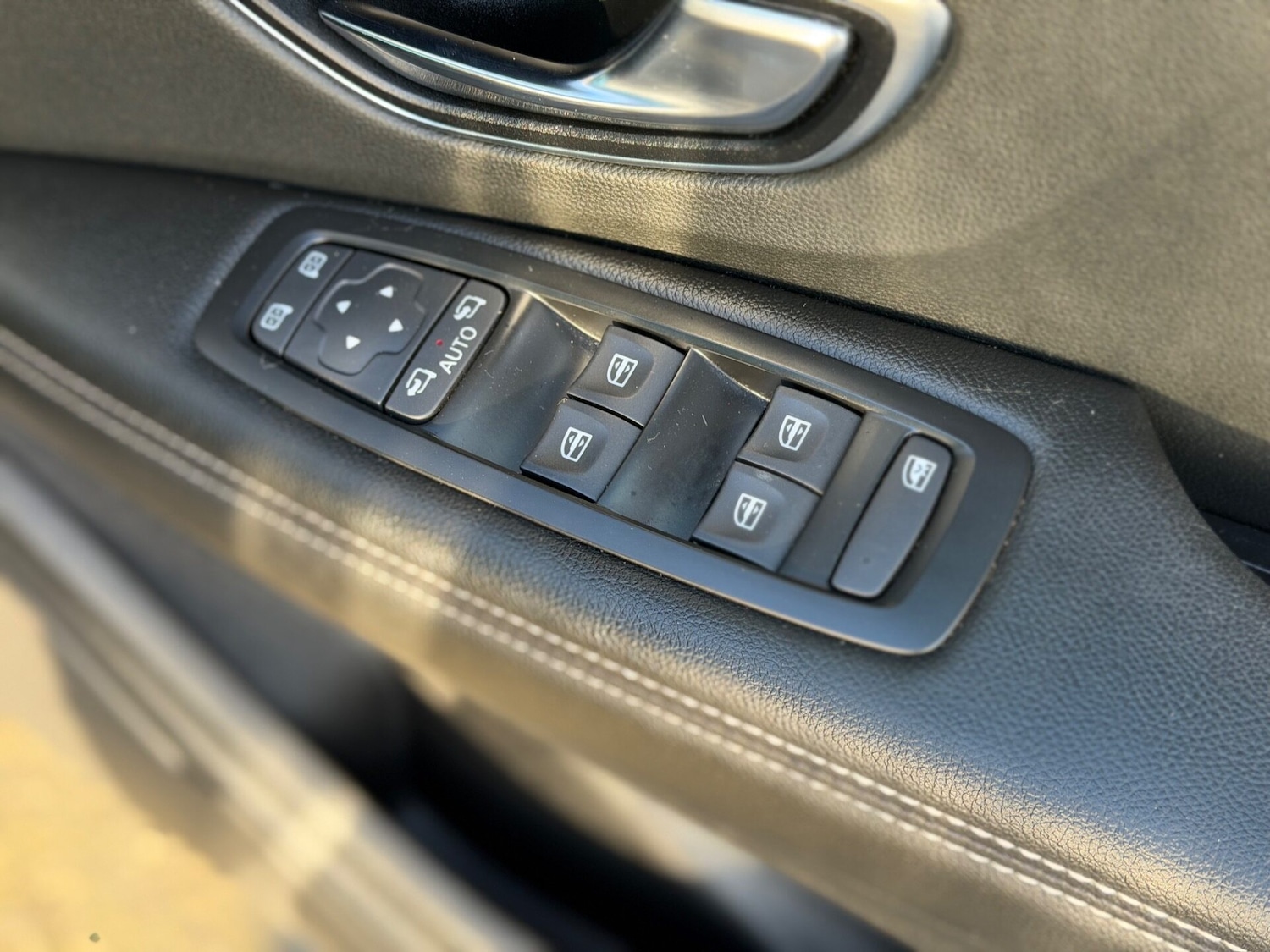 Used Renault Scenic 2017 for sale - 77776452: Photo 14