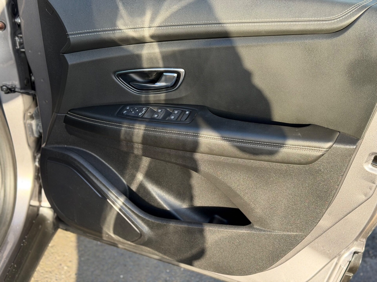 Used Renault Scenic 2017 for sale - 77776452: Photo 15