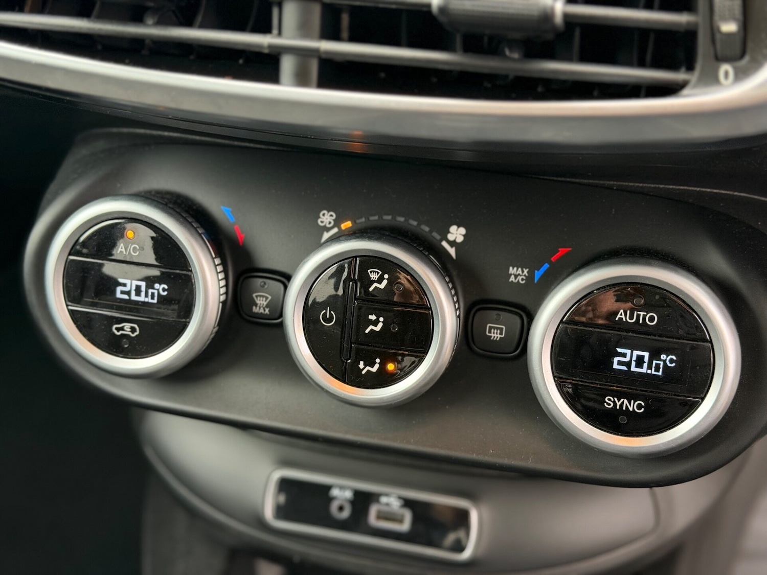 Used Fiat 500X 2016 for sale - 77864741: Photo 21