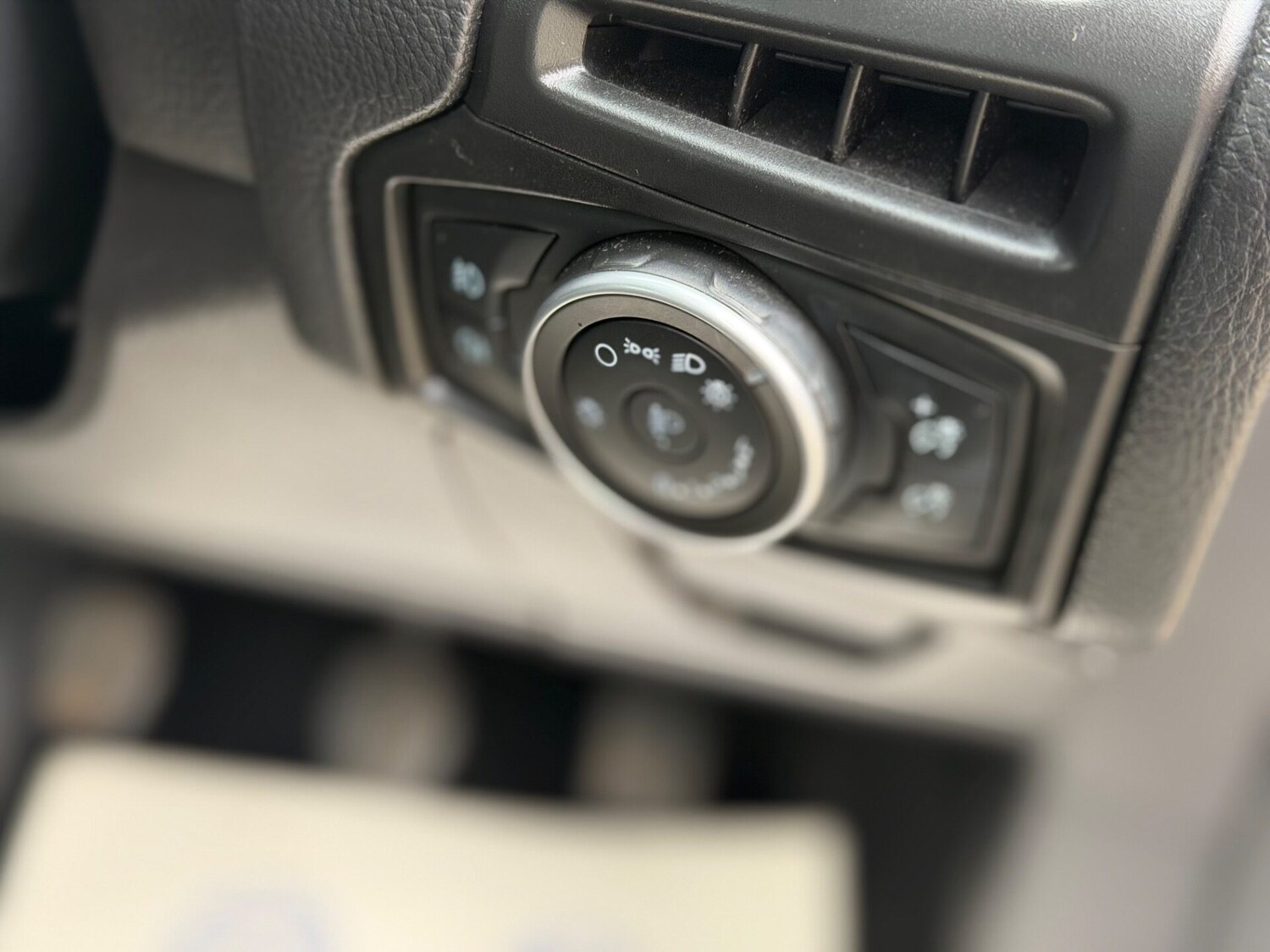 Used Ford Focus 2015 for sale - 77873520: Photo 17