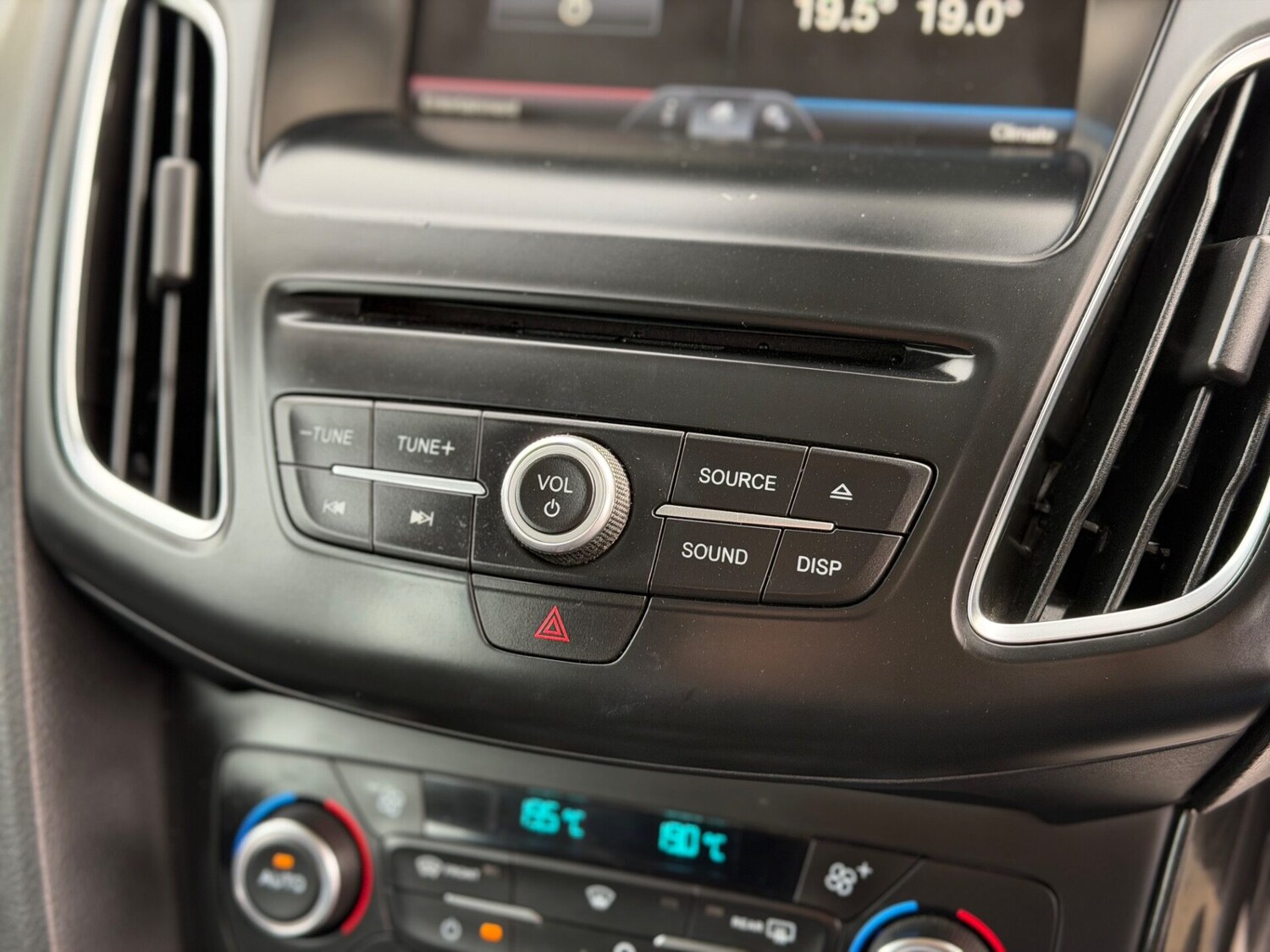 Used Ford Focus 2015 for sale - 77873520: Photo 24