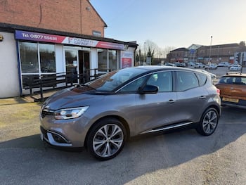 Used Renault Scenic 2017 for sale - 79737661: Photo