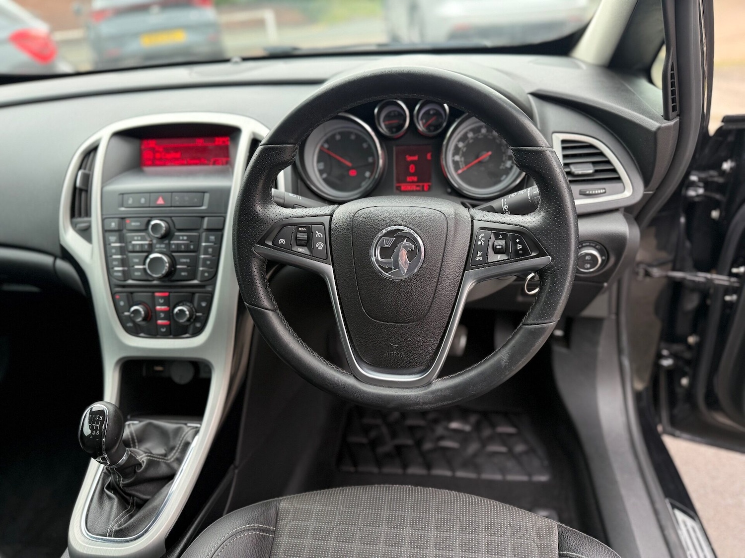 Used Vauxhall Astra GTC 2012 for sale - 76374258: Photo 18