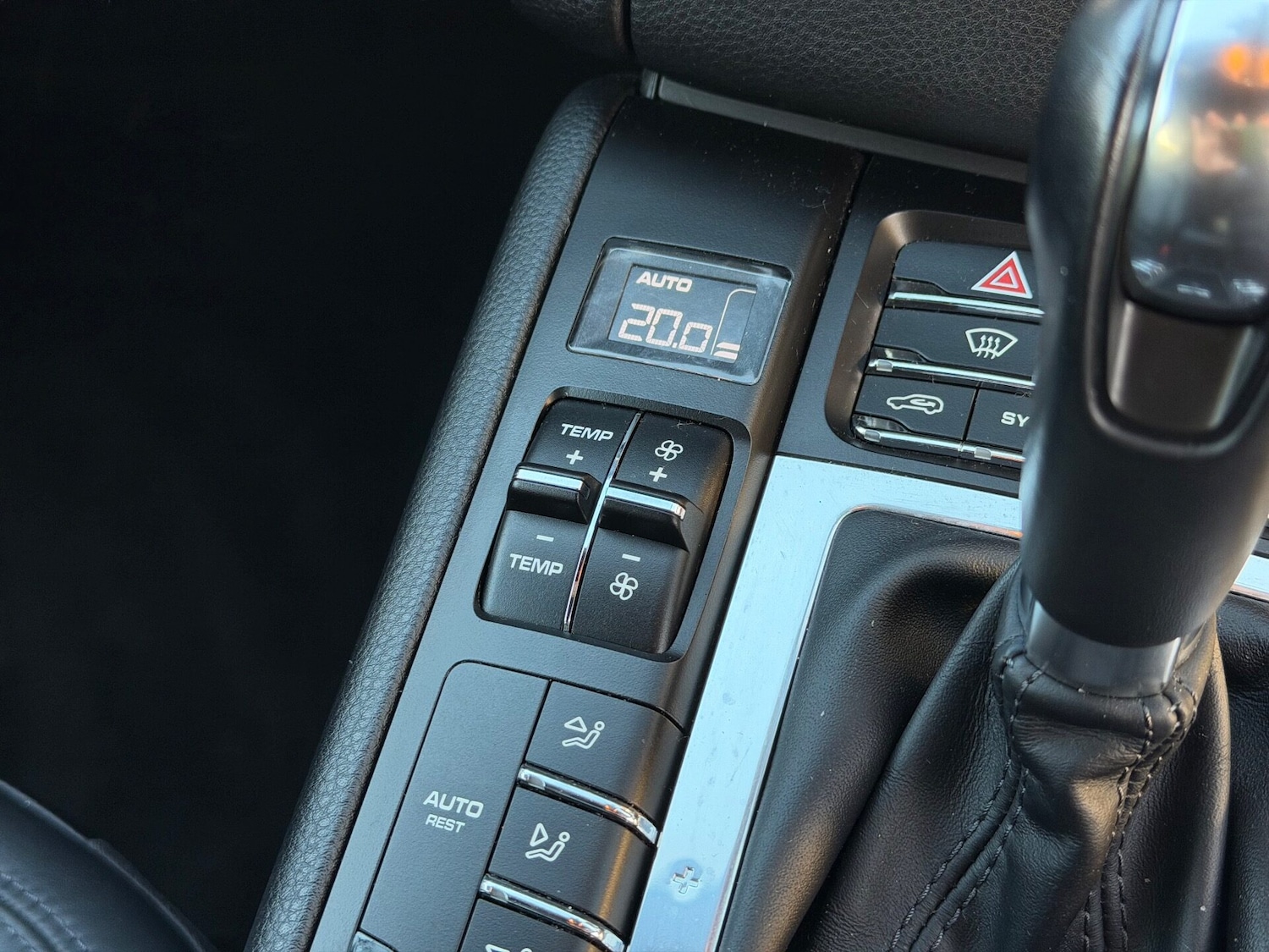 Used Porsche Macan 2016 for sale - 76919856: Photo 24