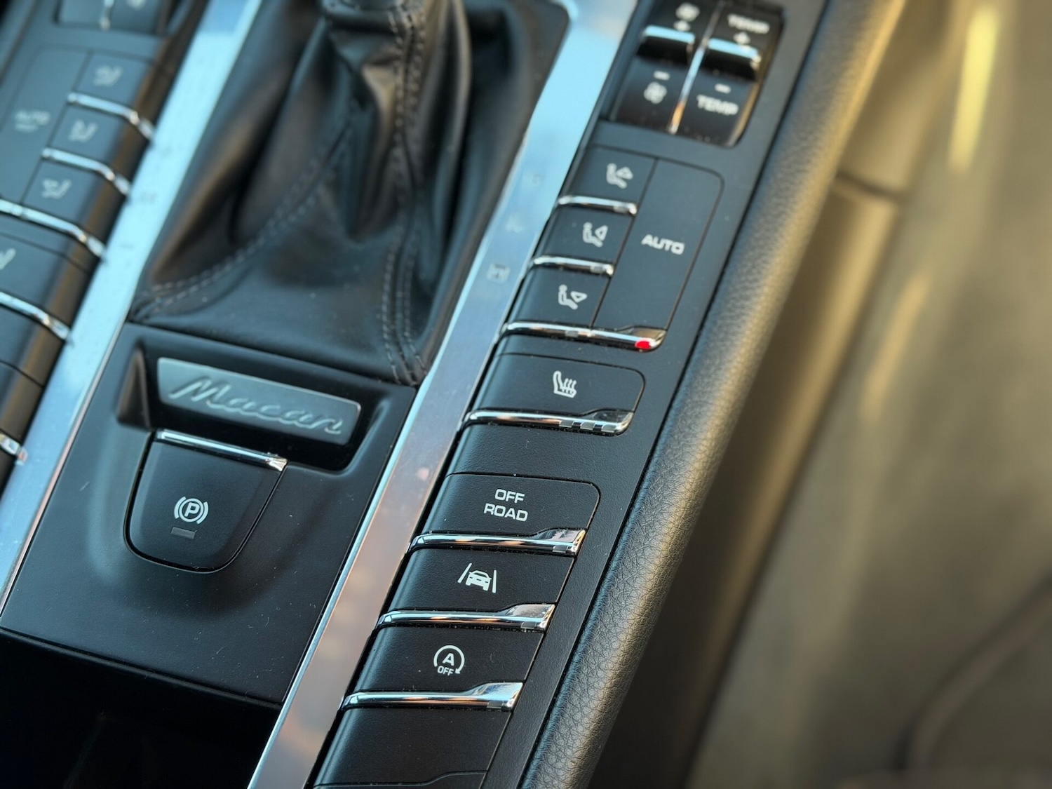 Used Porsche Macan 2016 for sale - 76919856: Photo 27