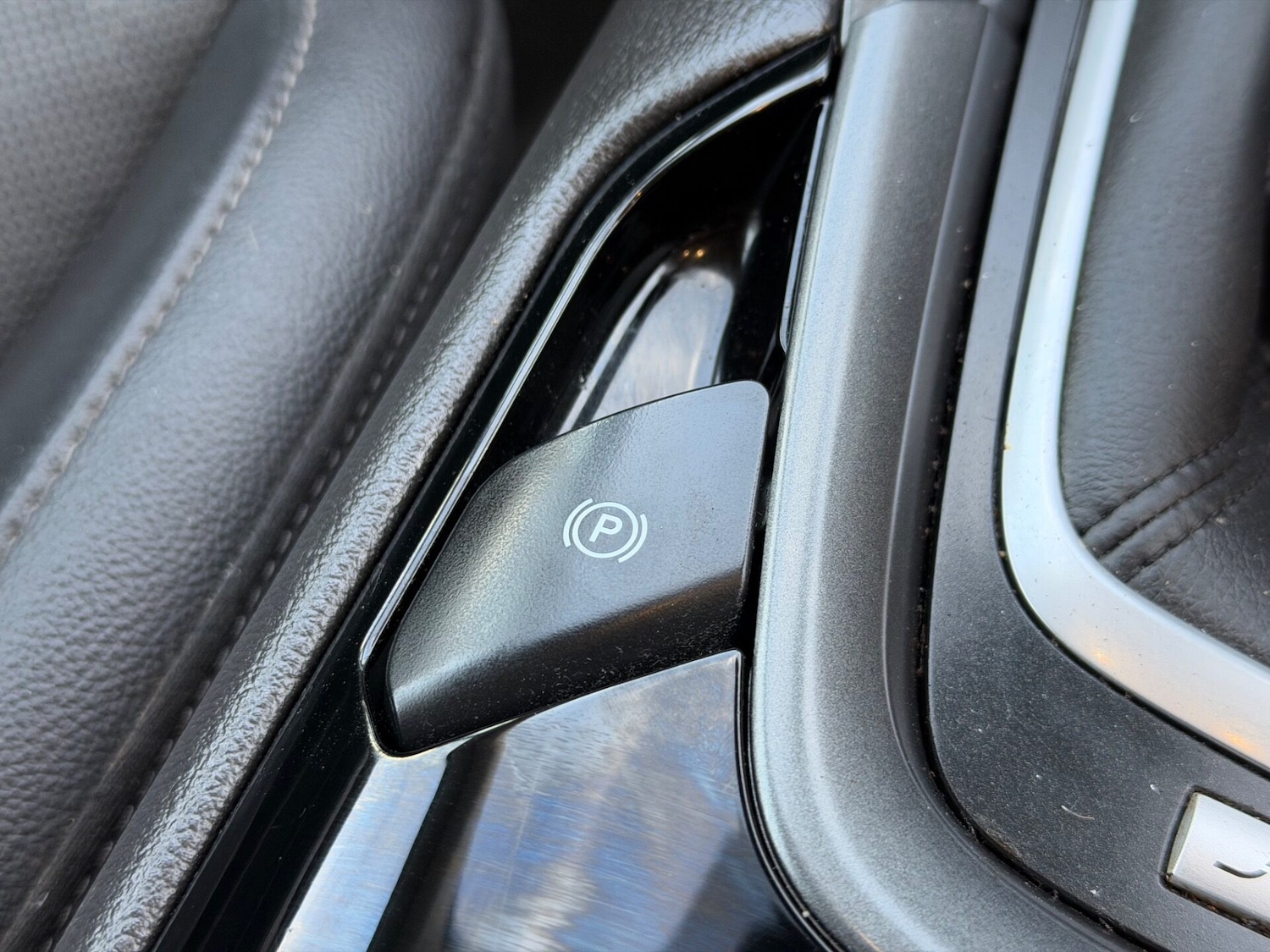 Used Ford Mondeo 2016 for sale - 77605425: Photo 29