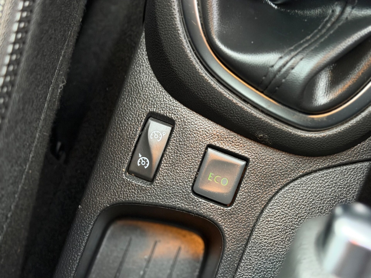 Used Renault Captur 2018 for sale - 77211358: Photo 23