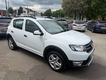 Used Dacia Sandero Stepway 2016 for sale - 78761788: Photo