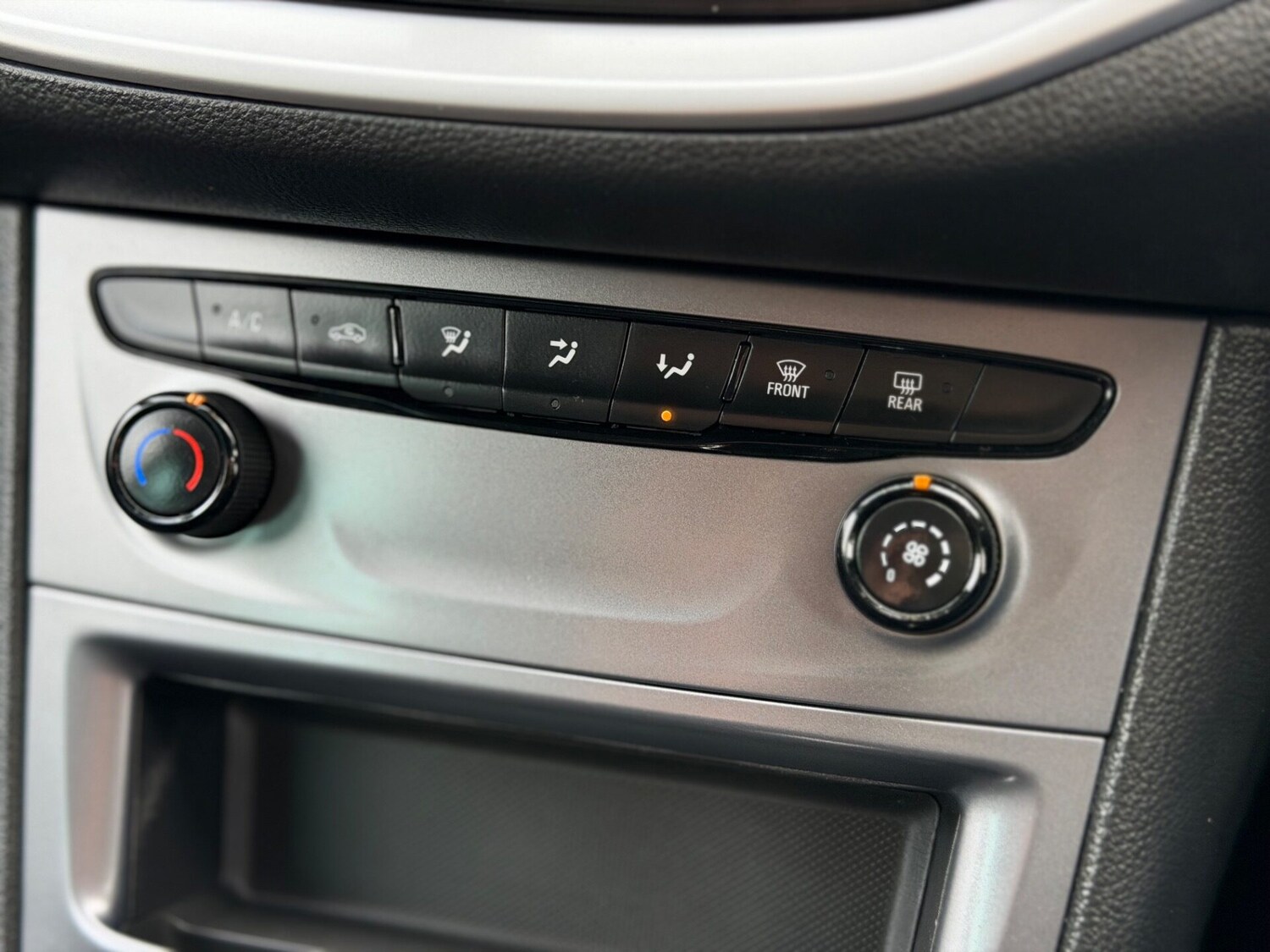 Used Vauxhall Astra 2020 for sale - 77864744: Photo 24